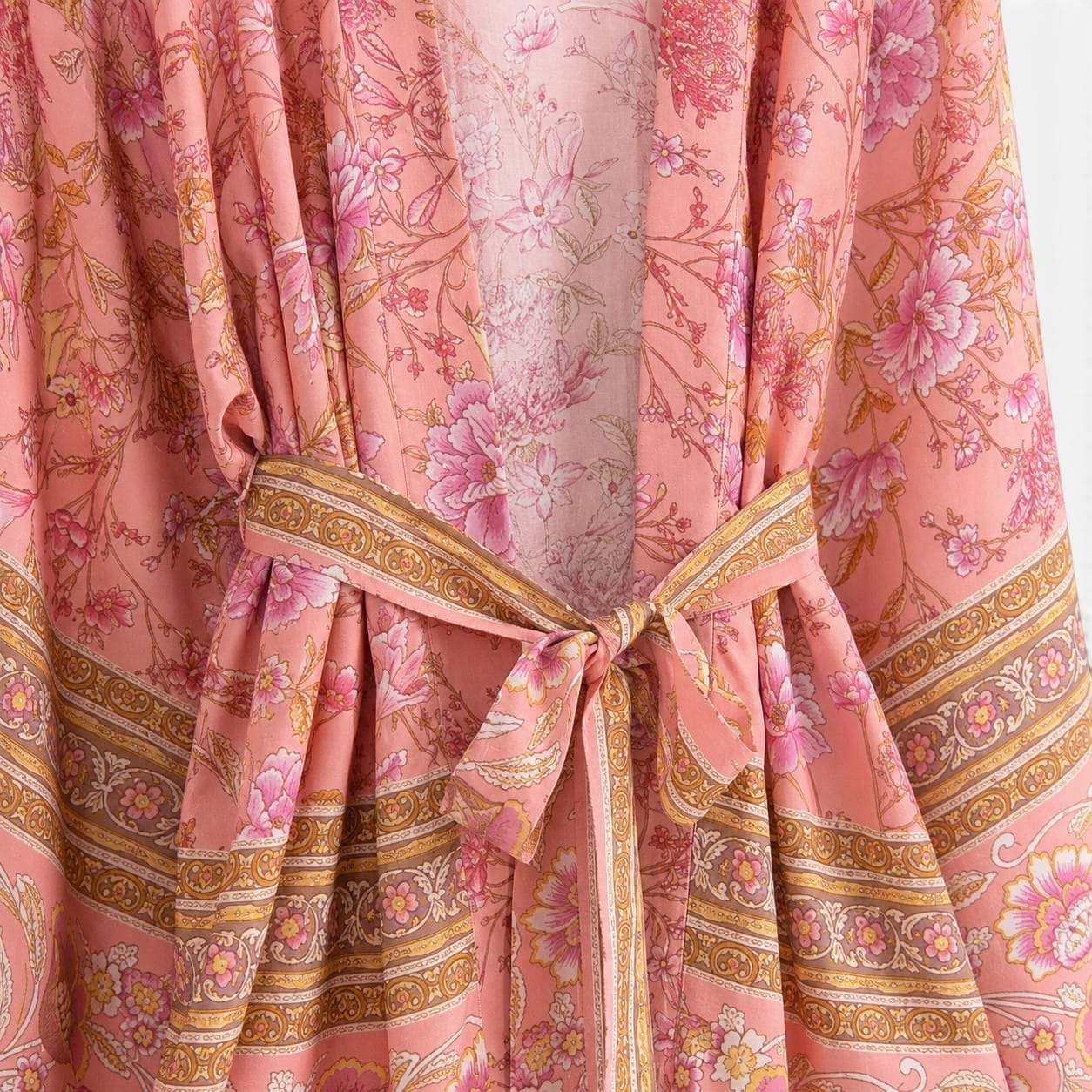 La Boutique Kimono Kimono Court Femme Rose Avec Fleurs