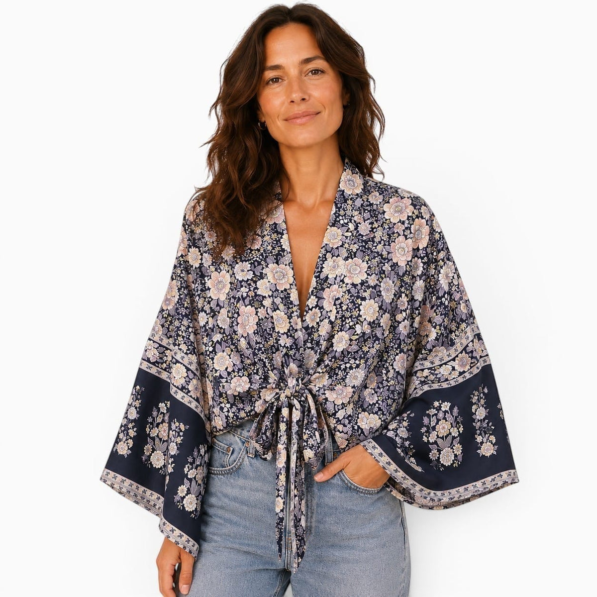 La Boutique Kimono Kimono Été Court Noir Floral