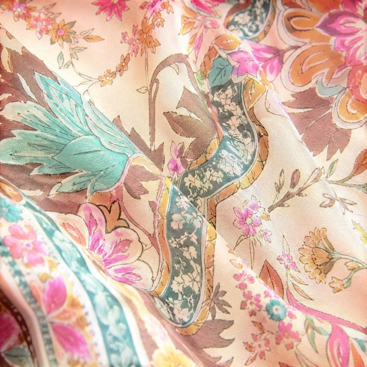 La Boutique Kimono Kimono Femme Court Fleuri