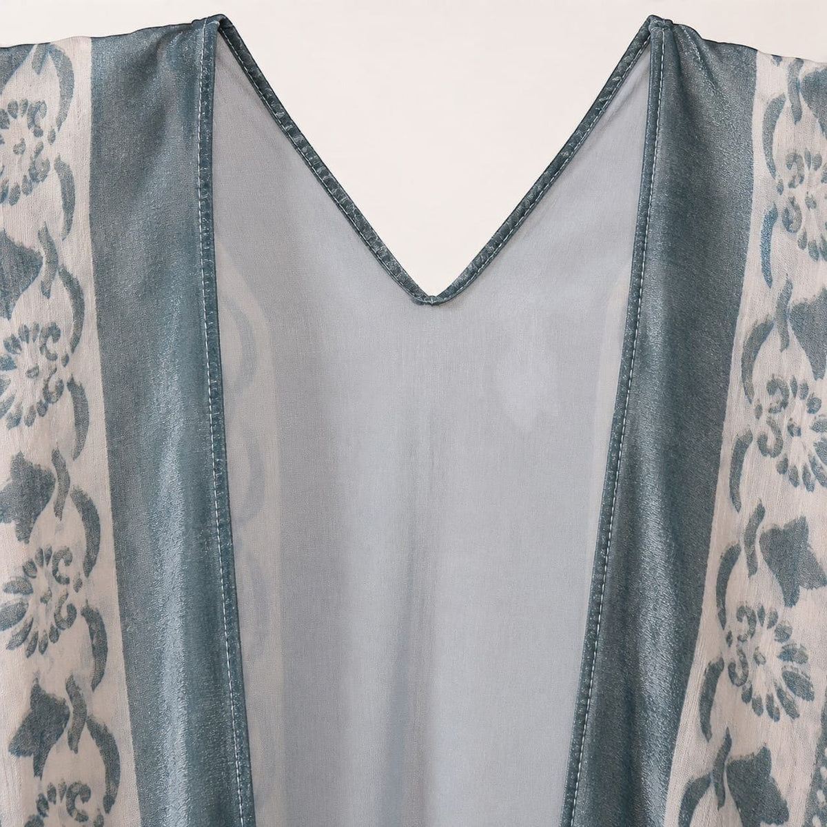La Boutique Kimono Kimono Velours Dévoré À Franges Bleu Gris